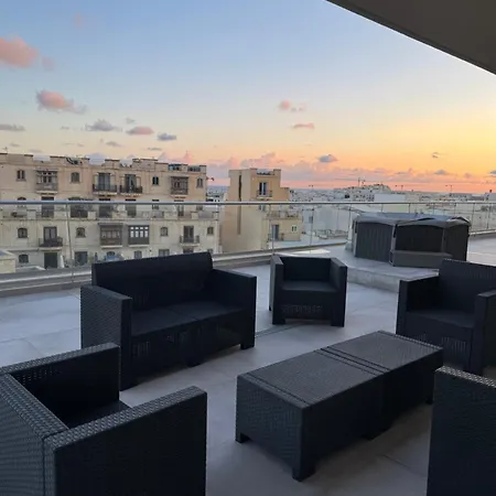 Skyline Soak, Views & Jacuzzi 아파트 *
