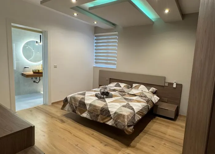 아파트 Skyline Soak, Views & Jacuzzi *