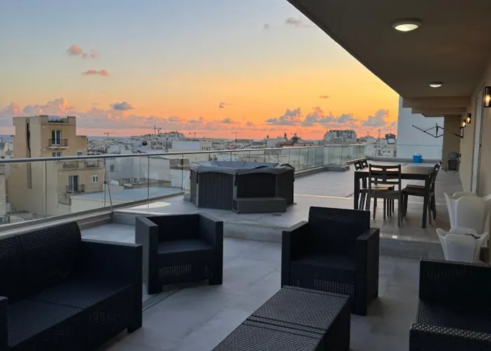 아파트 Skyline Soak, Views & Jacuzzi