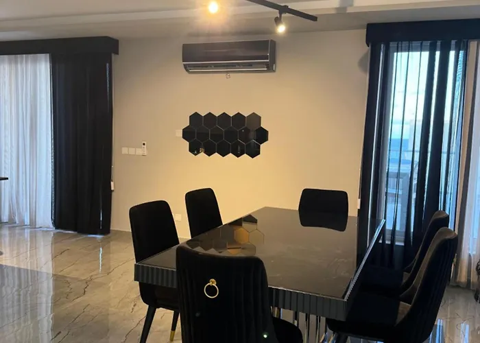 아파트 Skyline Soak, Views & Jacuzzi Saint Julian's